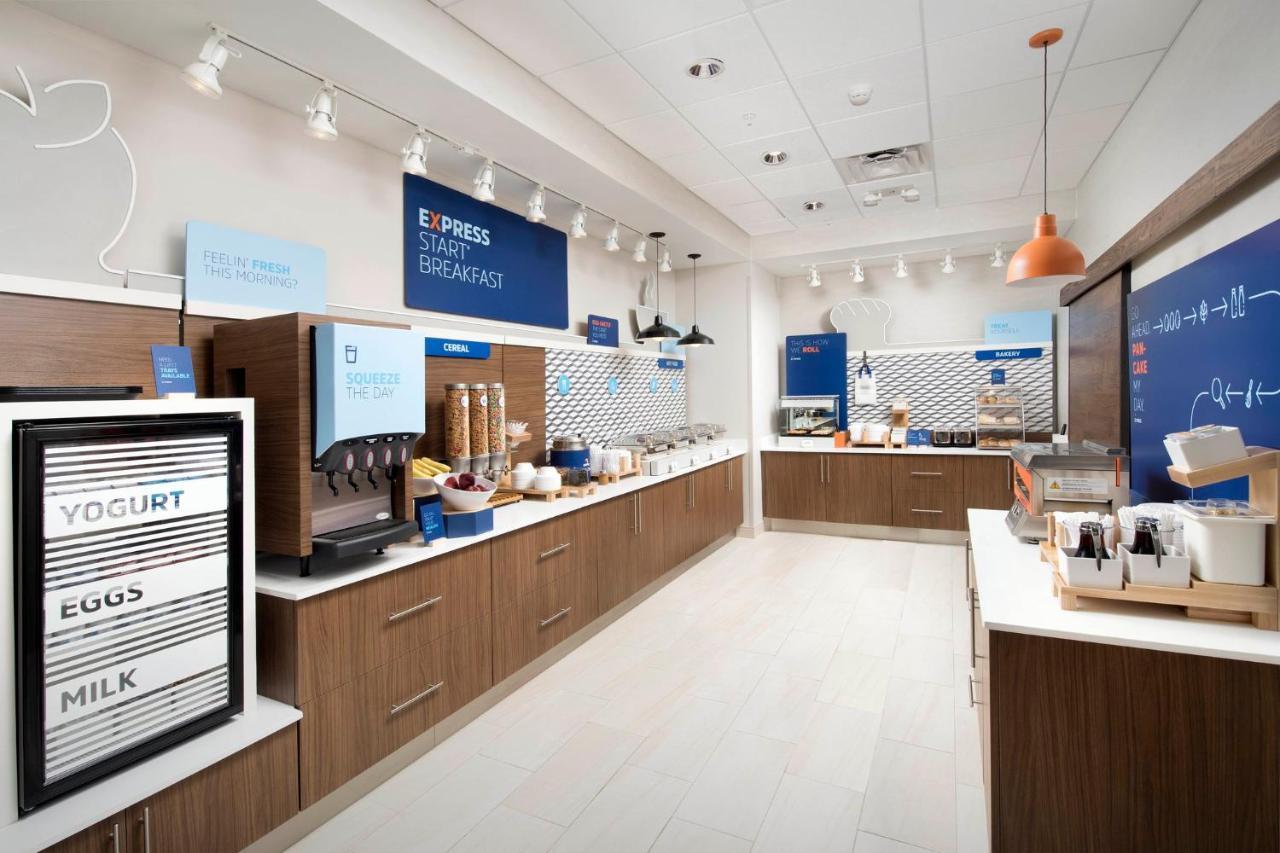 Holiday Inn Express Holly Springs - Raleigh Area By Ihg Экстерьер фото