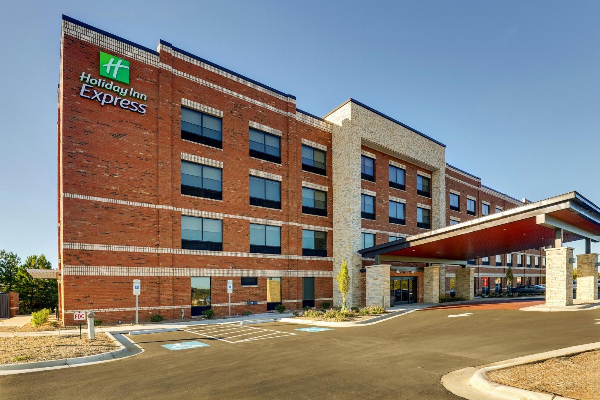 Holiday Inn Express Holly Springs - Raleigh Area By Ihg Экстерьер фото