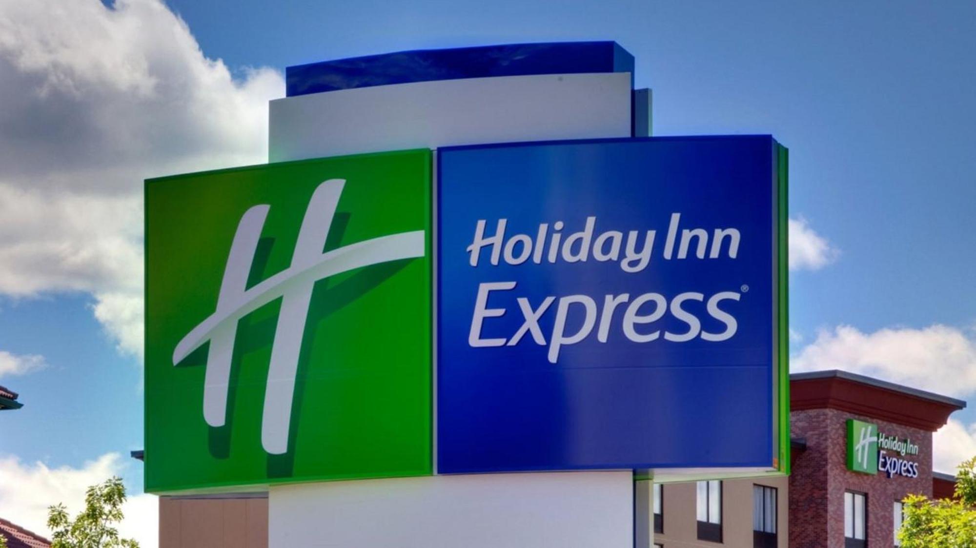 Holiday Inn Express Holly Springs - Raleigh Area By Ihg Экстерьер фото
